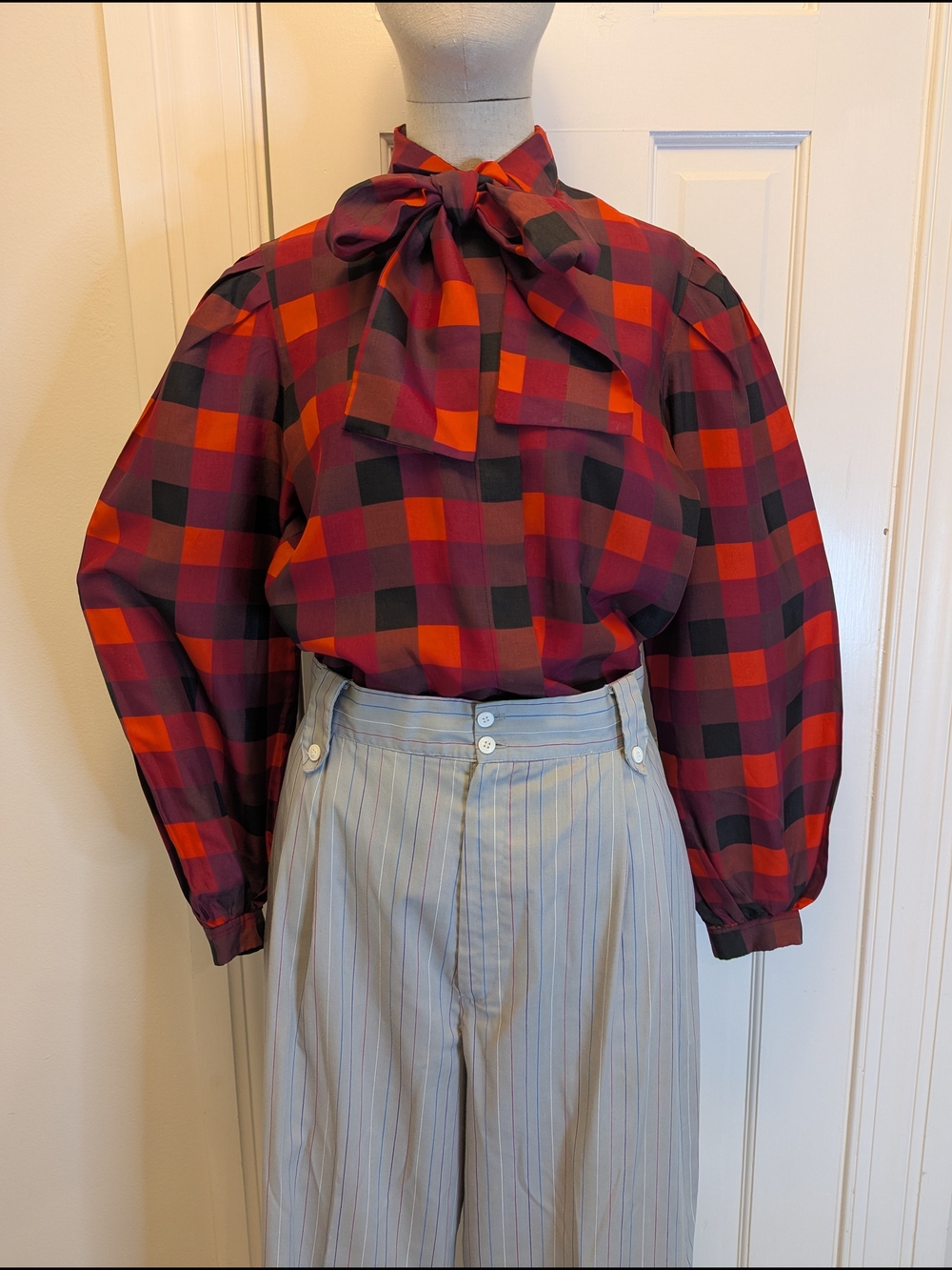 Vintage JH Collectibles Plaid Bow-Tie Puff Sleeve Blouse W Removable Bow